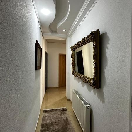 Lucas Hotel Tbilisi ภายนอก รูปภาพ