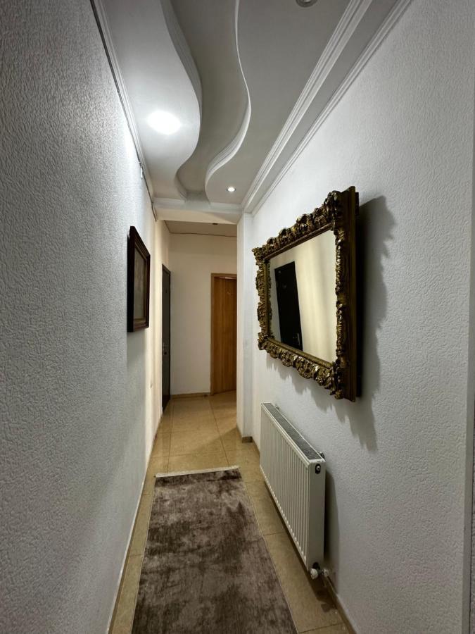 Lucas Hotel Tbilisi ภายนอก รูปภาพ
